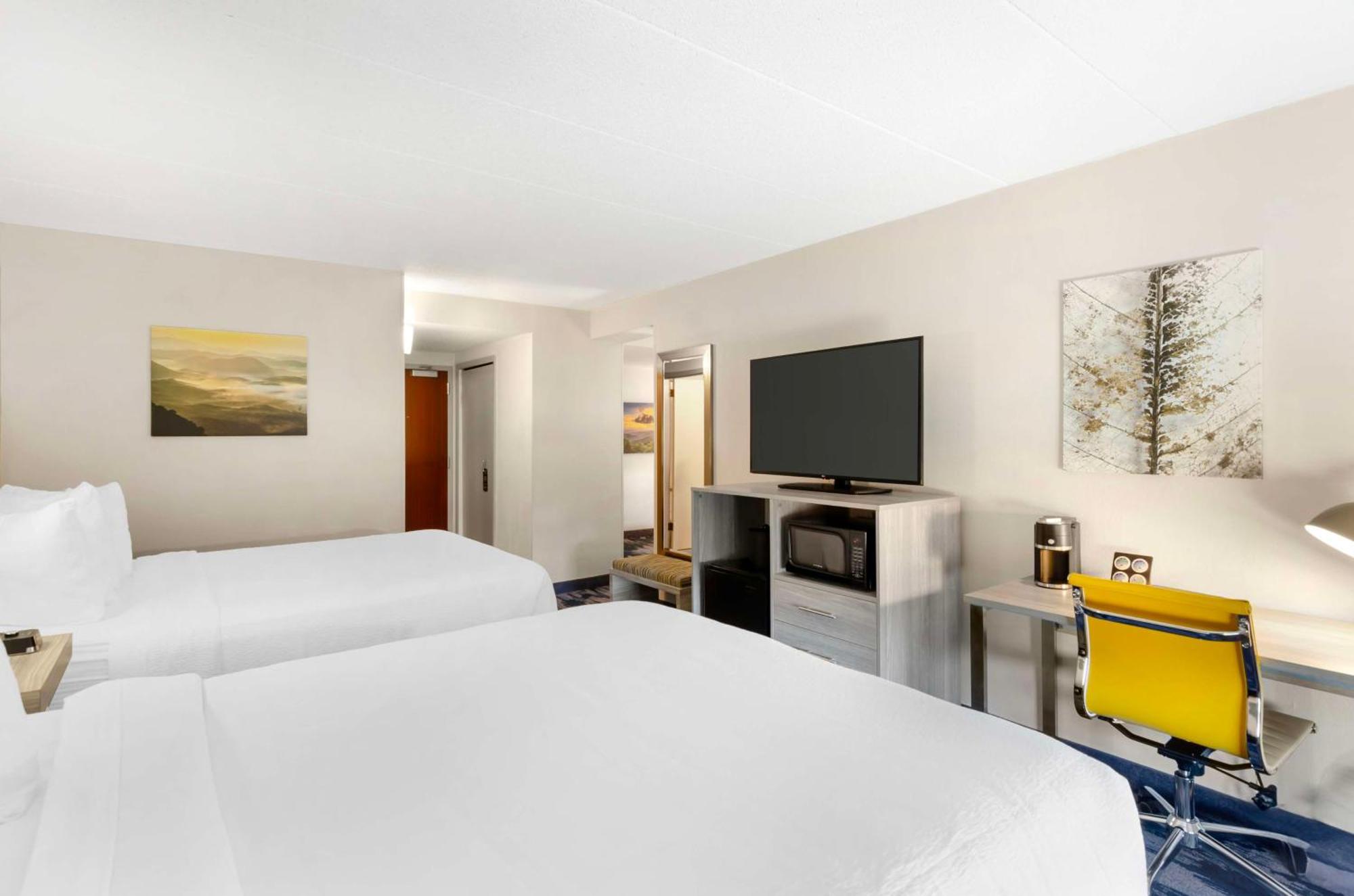 Best Western Plus Beckley Inn Bagian luar foto
