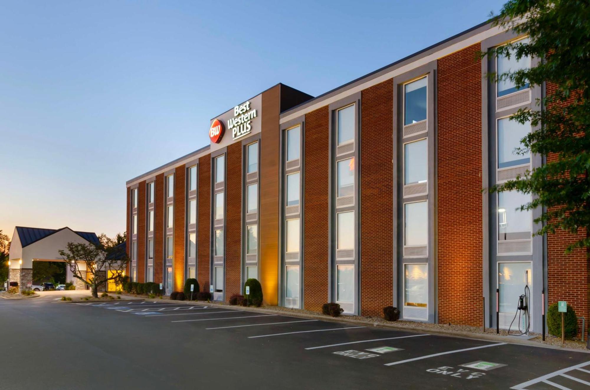 Best Western Plus Beckley Inn Bagian luar foto