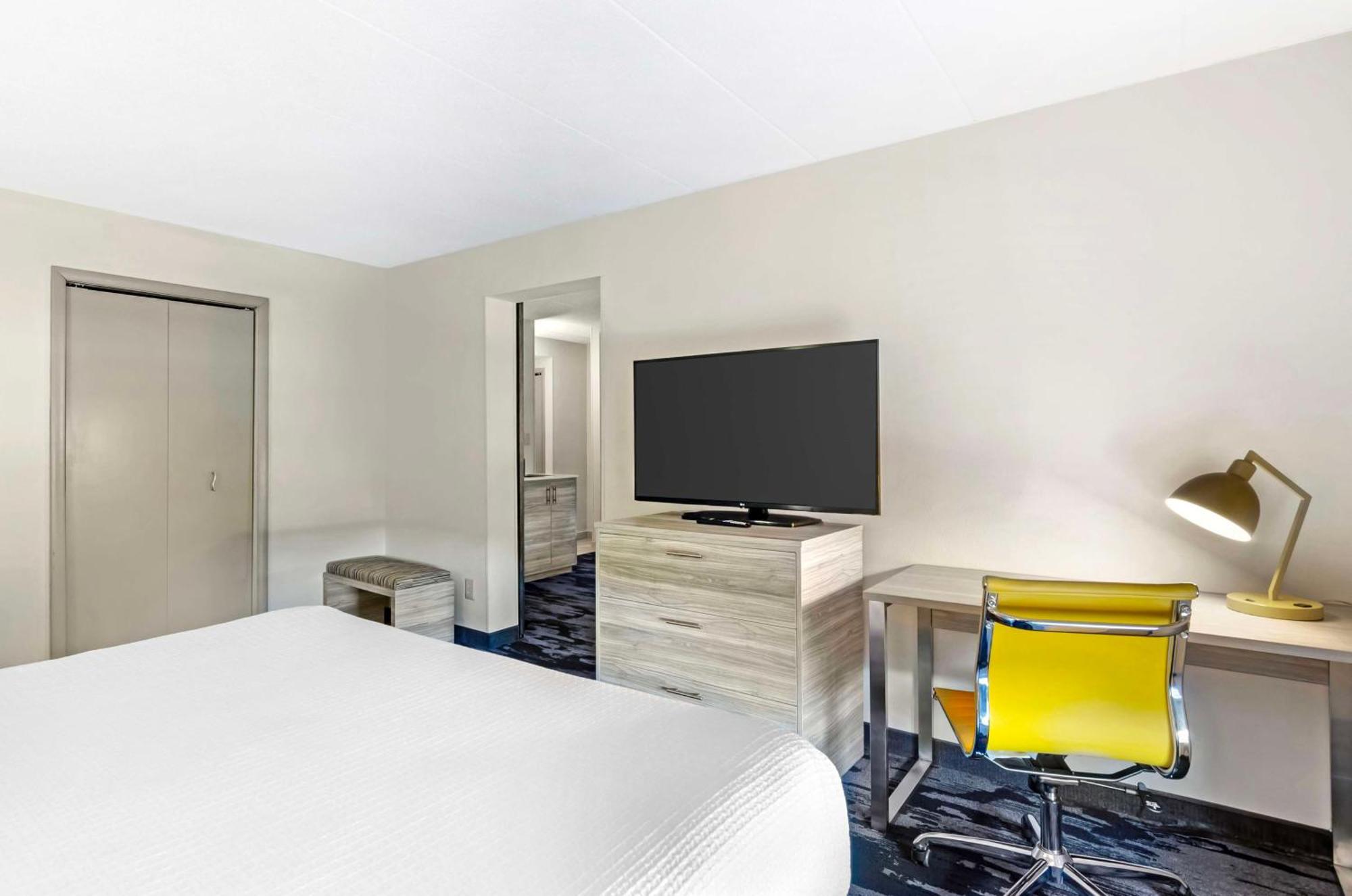 Best Western Plus Beckley Inn Bagian luar foto
