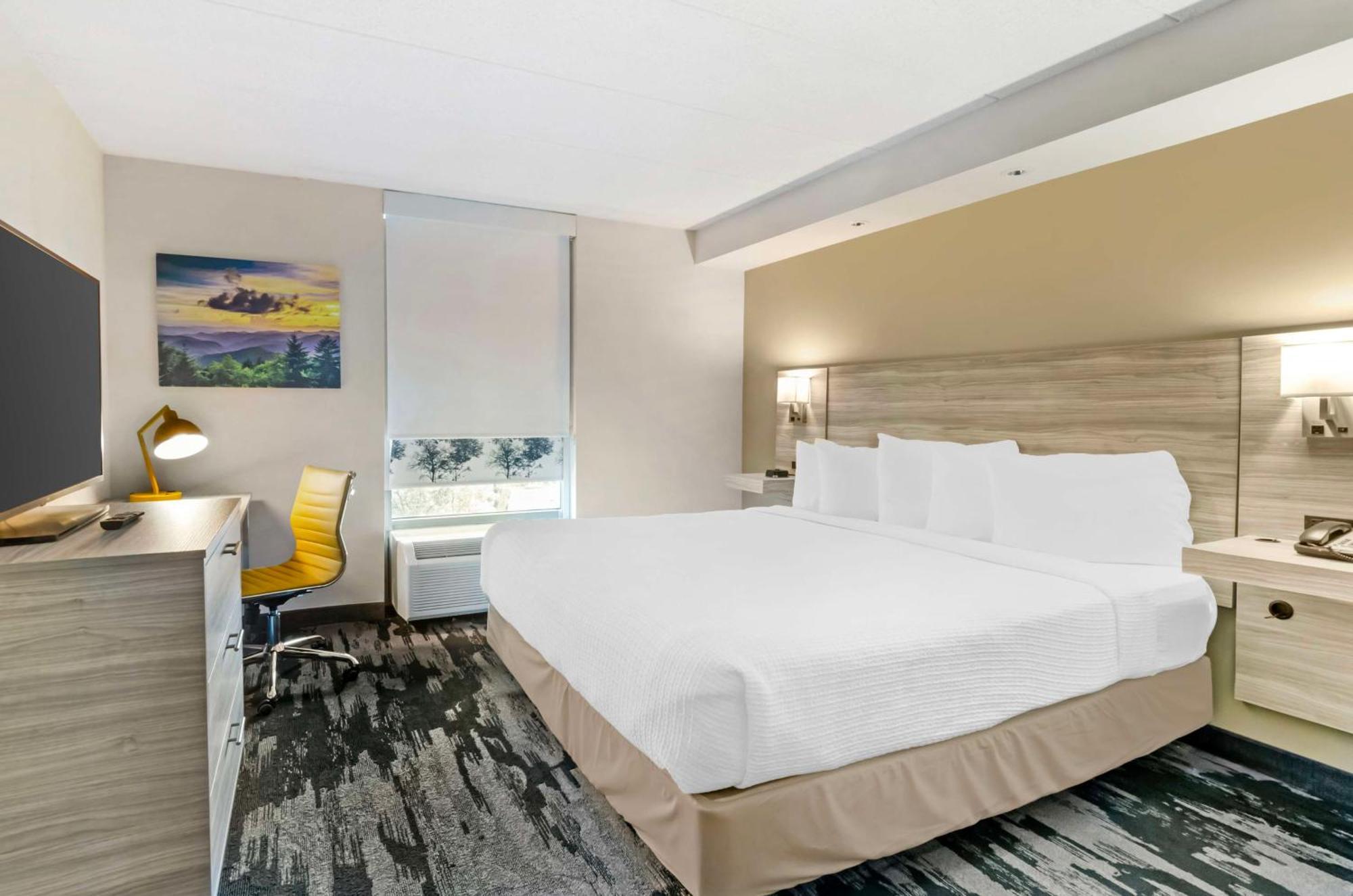 Best Western Plus Beckley Inn Bagian luar foto