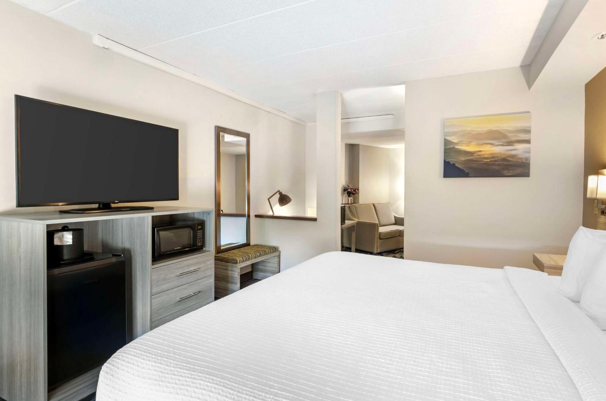 Best Western Plus Beckley Inn Bagian luar foto
