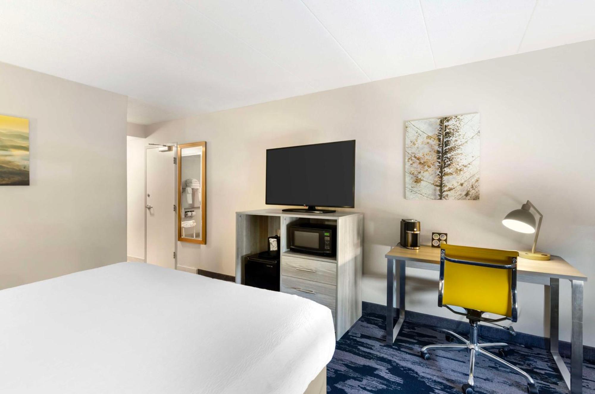Best Western Plus Beckley Inn Bagian luar foto